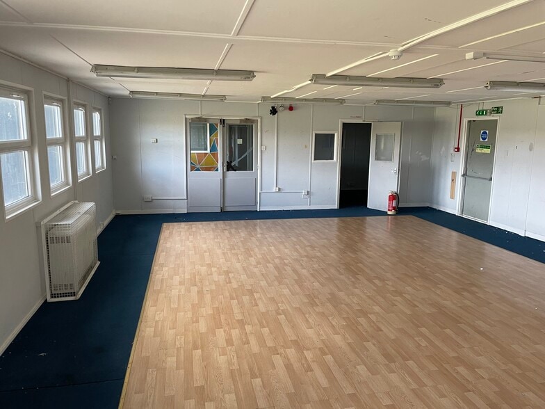 Dormers Wells Ln, Southall for lease - Building Photo - Image 2 of 3