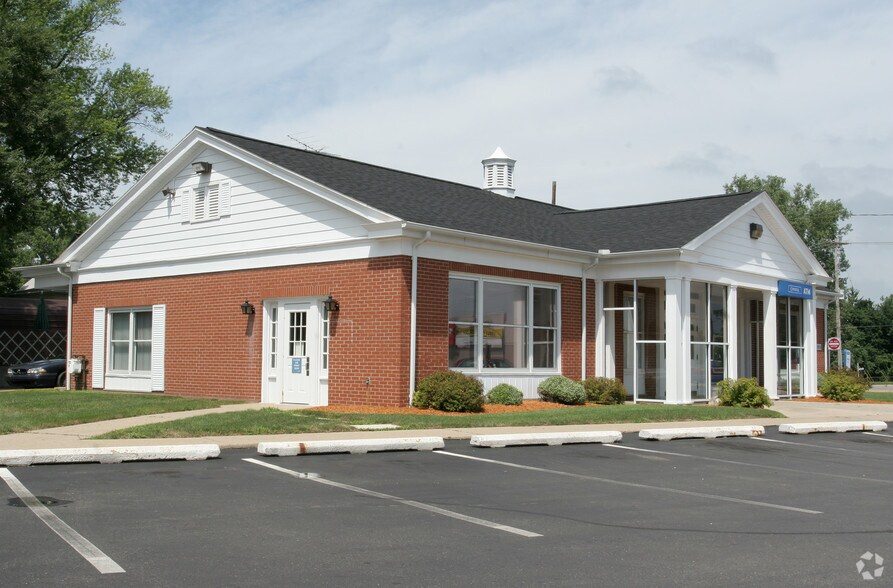 2815 E Michigan Ave, Jackson, MI à vendre - Photo principale - Image 2 de 3