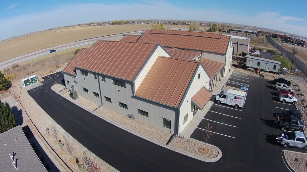 1567 Vista View Dr, Longmont, CO à vendre - Photo du bâtiment - Image 3 de 29