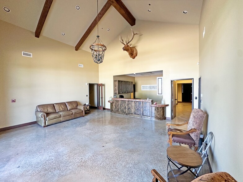 700 Katy Rd, Keller, TX à vendre - Photo du bâtiment - Image 2 de 5