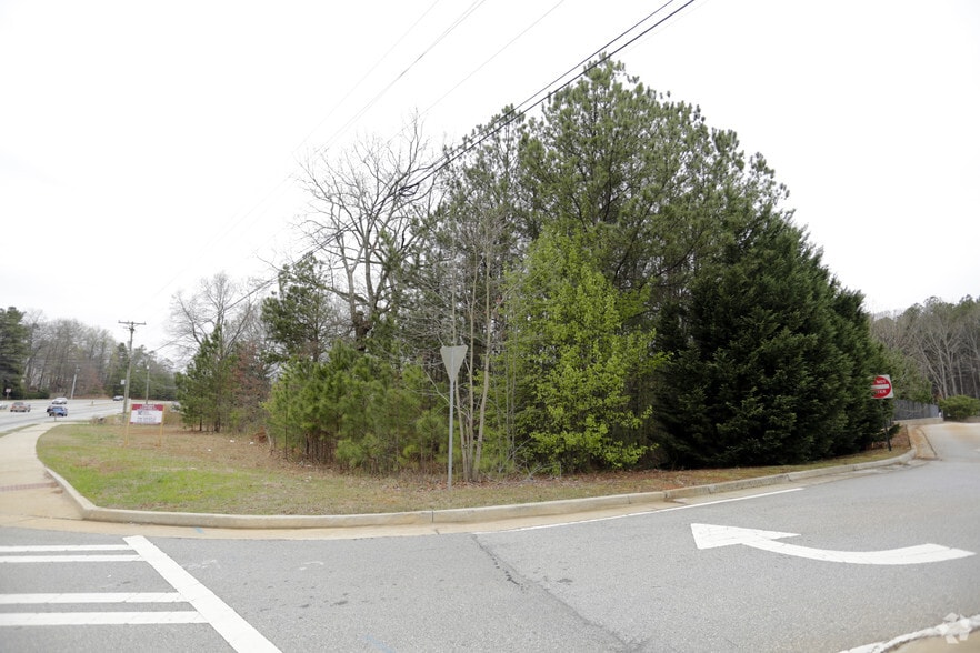 2612 Lawrenceville Suwanee Rd, Suwanee, GA for sale - Building Photo - Image 3 of 8