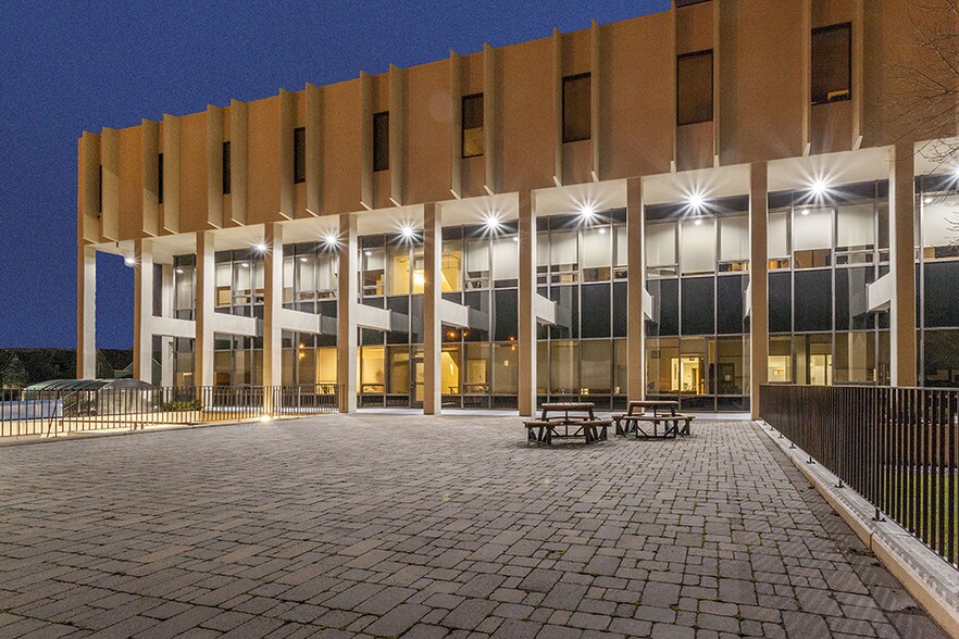 1409 Hammond Ave, Superior, WI à louer - Photo du bâtiment - Image 3 de 9