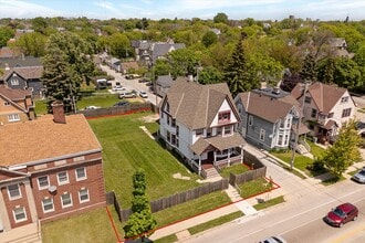 124 W North Ave, Milwaukee, WI - AERIAL map view - Image1