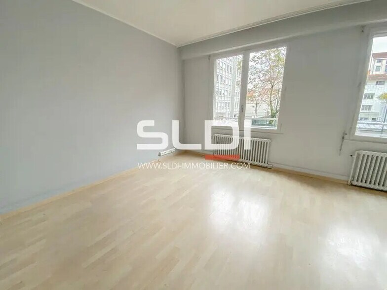 68 Rue Duquesne, Lyon for lease - Interior Photo - Image 3 of 9