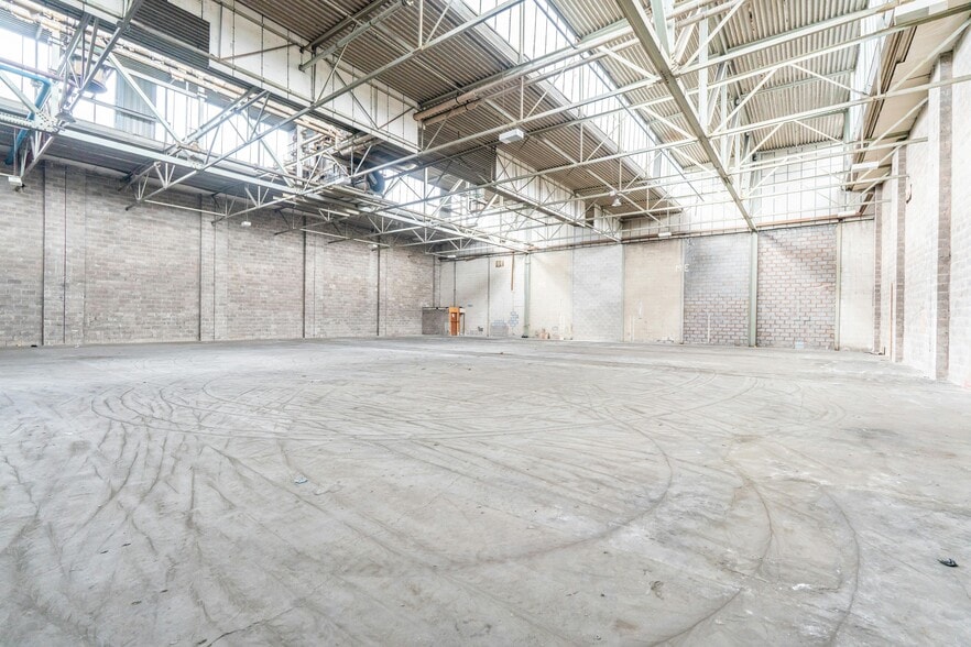 Unit D1 Triumph Business Park, Speke, Liverpool for lease - Building Photo - Image 3 of 10