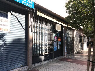 Plus de détails pour Plaza San Juan de Covas, 16, Alcorcón - Commerce de détail à louer