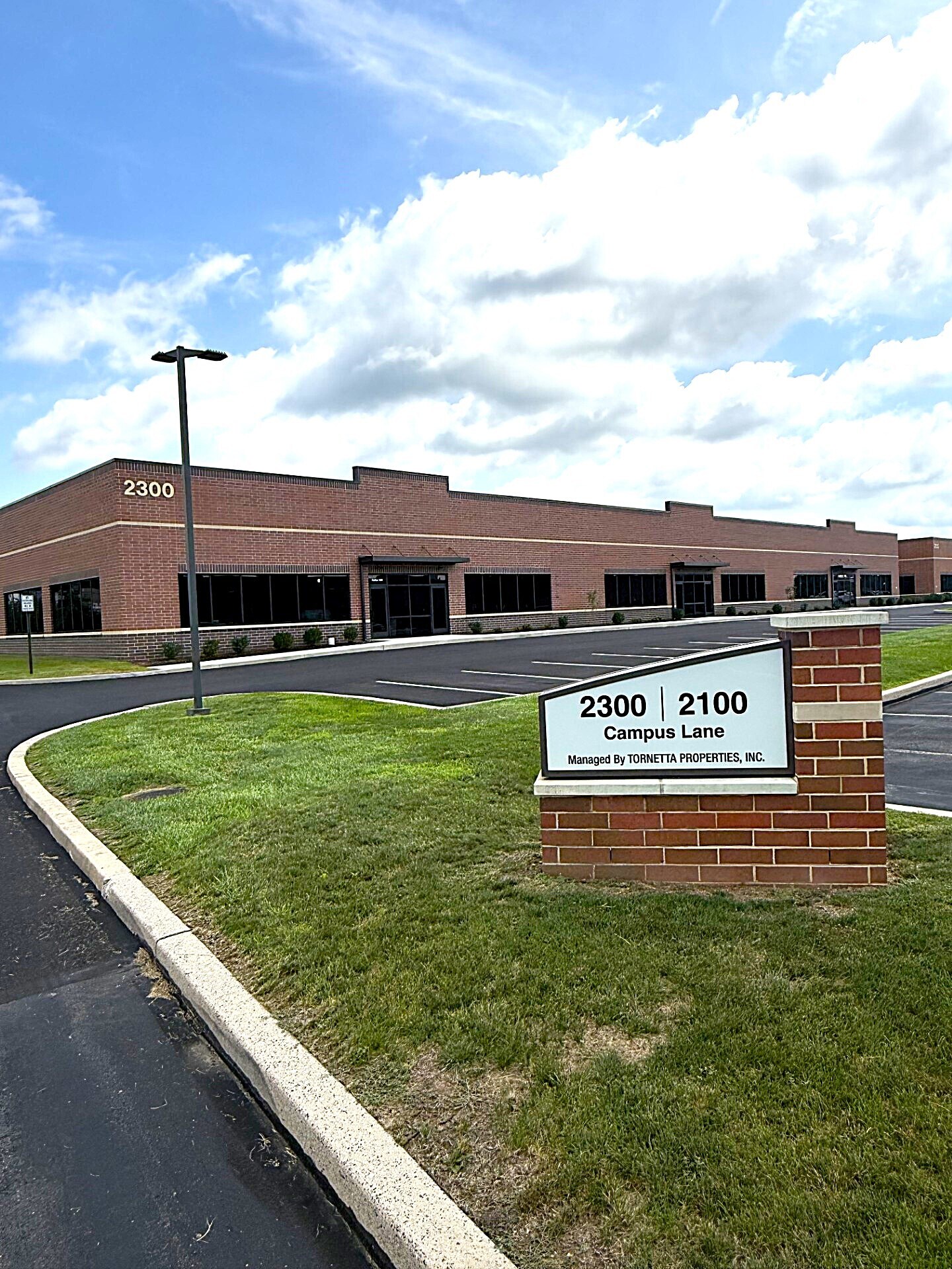 2300 Campus Ln, East Norriton Township, PA à louer Photo du bâtiment- Image 1 de 7