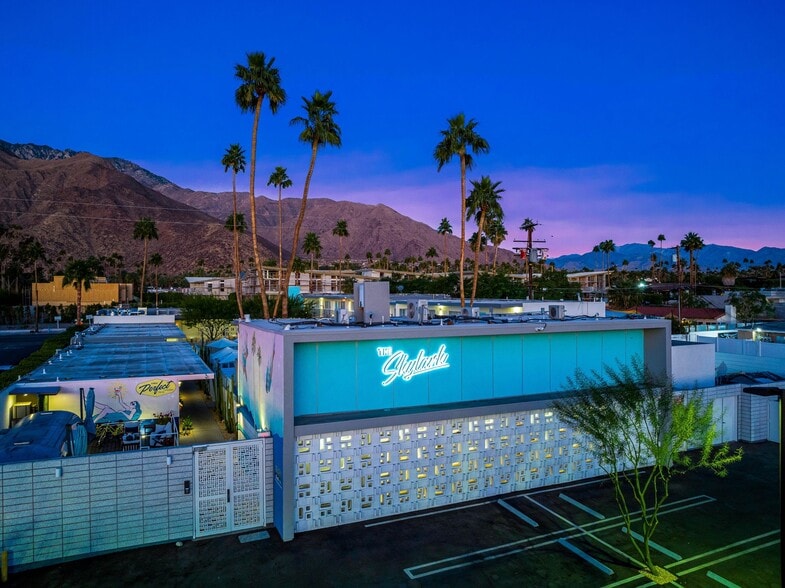 1466 N Palm Canyon Dr, Palm Springs, CA for lease - Building Photo - Image 3 of 29