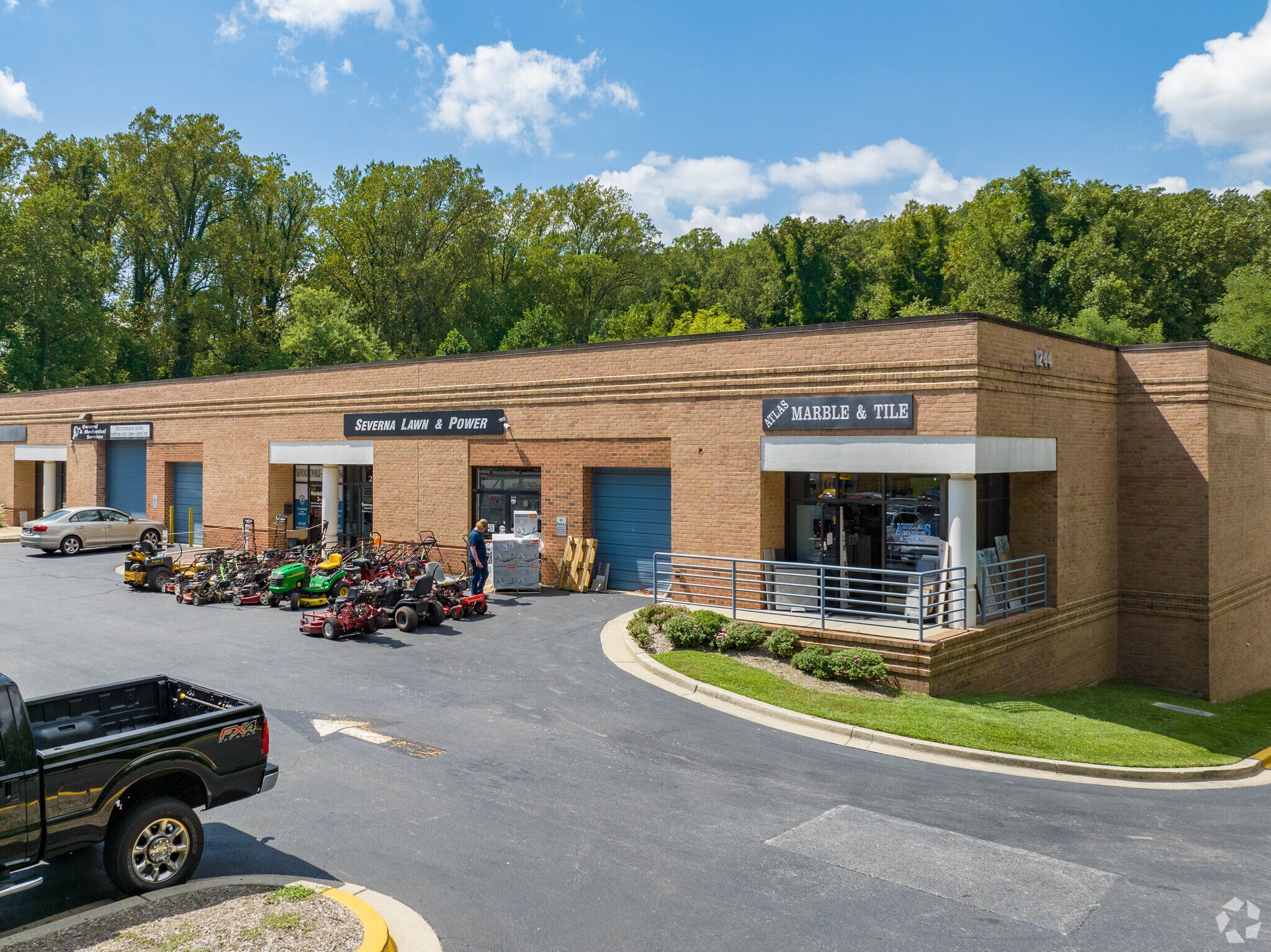 1244 Ritchie Hwy, Arnold, MD à vendre Photo principale- Image 1 de 9