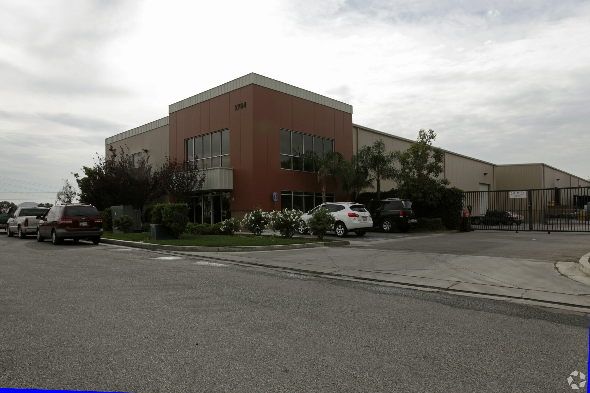 2764 S Vista Ave, Rialto, CA for lease Building Photo- Image 1 of 4