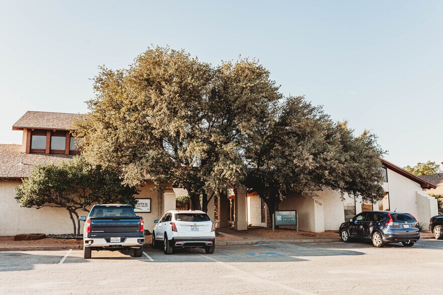 1219 E South 11th St, Abilene, TX à louer - Photo principale - Image 1 de 6