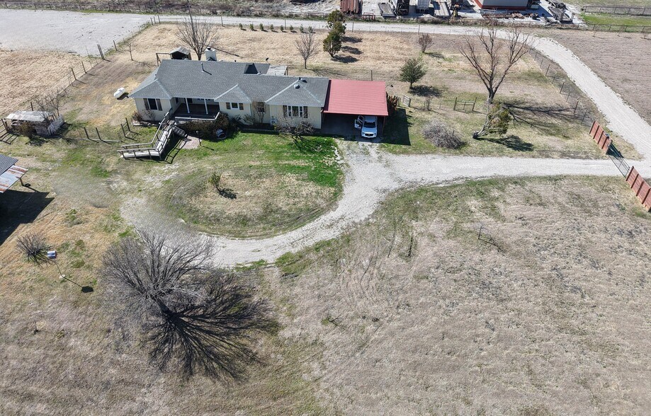 1939 County Road 596, Nevada, TX à louer - Photo du bâtiment - Image 3 de 20