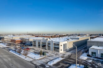 260 Superior Blvd, Mississauga, ON - AERIAL map view