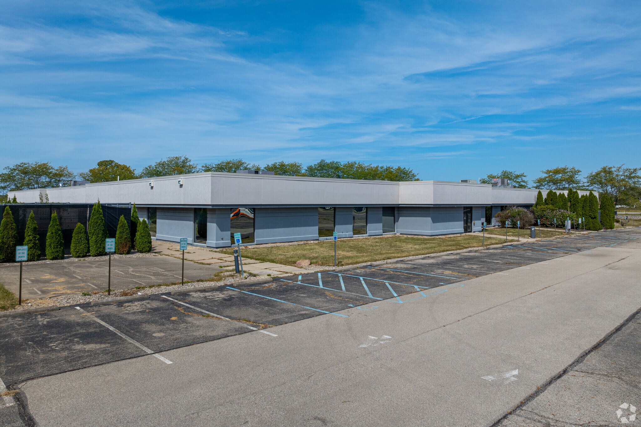 9001 S Walnut St, Daleville, IN à louer Photo du bâtiment- Image 1 de 34