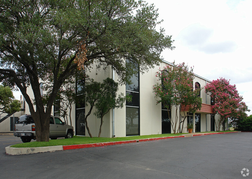 9033 Aero St, San Antonio, TX à louer - Photo du bâtiment - Image 1 de 8