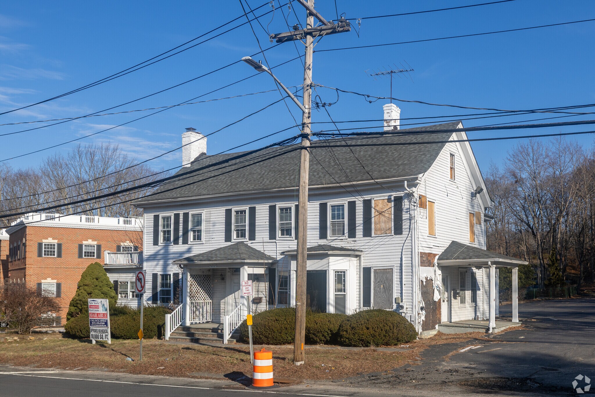 289 E Main St, Smithtown, NY à louer Photo principale- Image 1 de 6