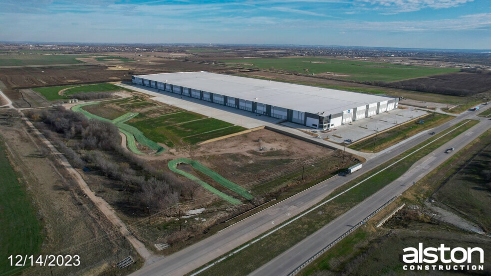 13410 Hwy 114, Justin, TX for lease - Building Photo - Image 3 of 6