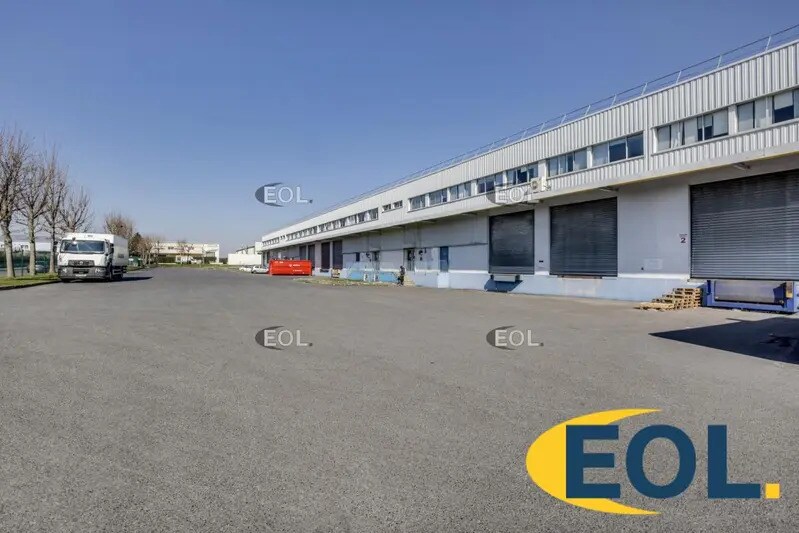 Flex in Goussainville for lease - Building Photo - Image 3 of 16