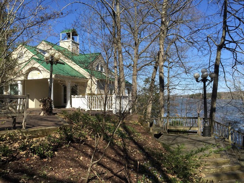 14700-14702 Village Square Pl, Midlothian, VA à louer - Photo du bâtiment - Image 3 de 11