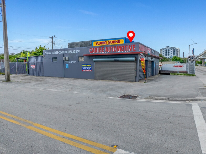 3000 NW 79th St, Miami, FL for lease - Primary Photo - Image 1 of 15