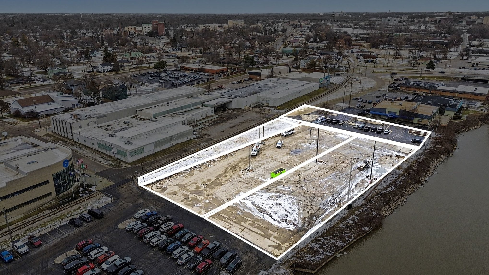 916 N Niagara St, Saginaw, MI for sale Primary Photo- Image 1 of 10