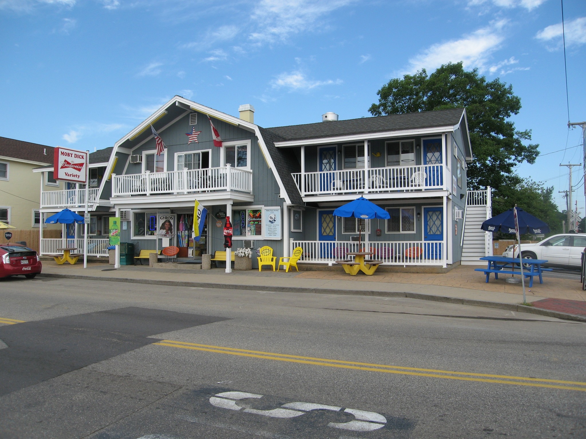 74 E Grand Ave, Old Orchard Beach, ME à vendre Photo du bâtiment- Image 1 de 1