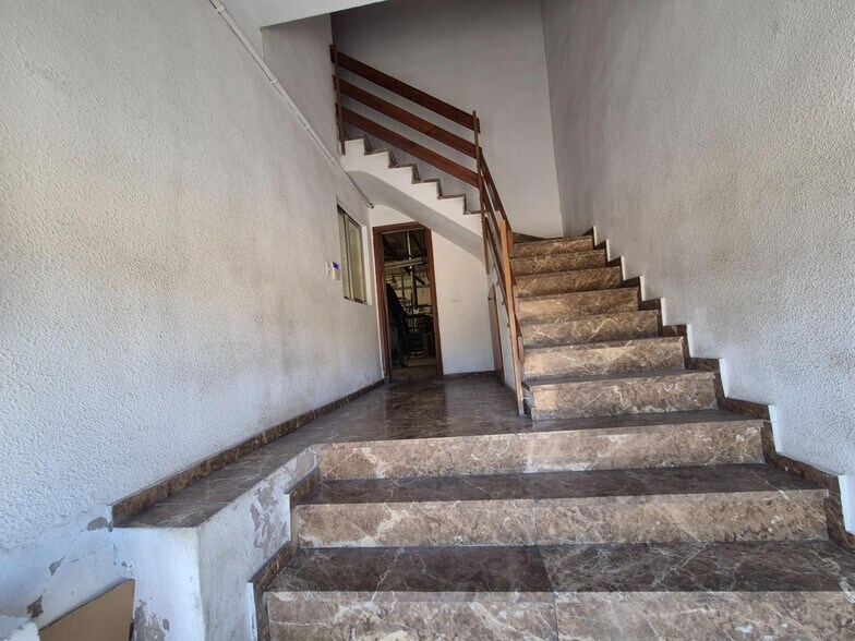 Industrial in Elda, Alicante for sale - Interior Photo - Image 2 of 50