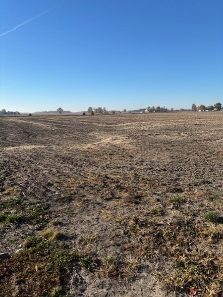 21650 Mule Barn rd, Sheridan, IN for sale - Primary Photo - Image 1 of 3