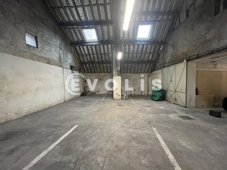 Flex in Nogent-sur-Marne for lease - Interior Photo - Image 3 of 7