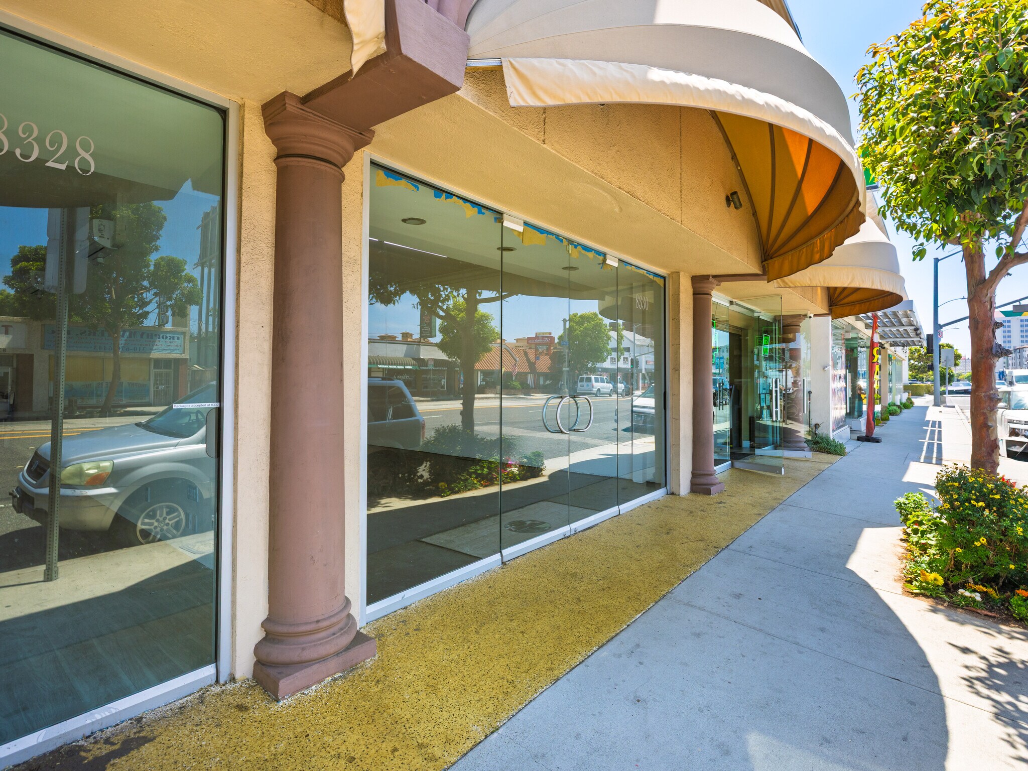 8328-8332 Lincoln Blvd, Los Angeles, CA à vendre Photo du bâtiment- Image 1 de 25