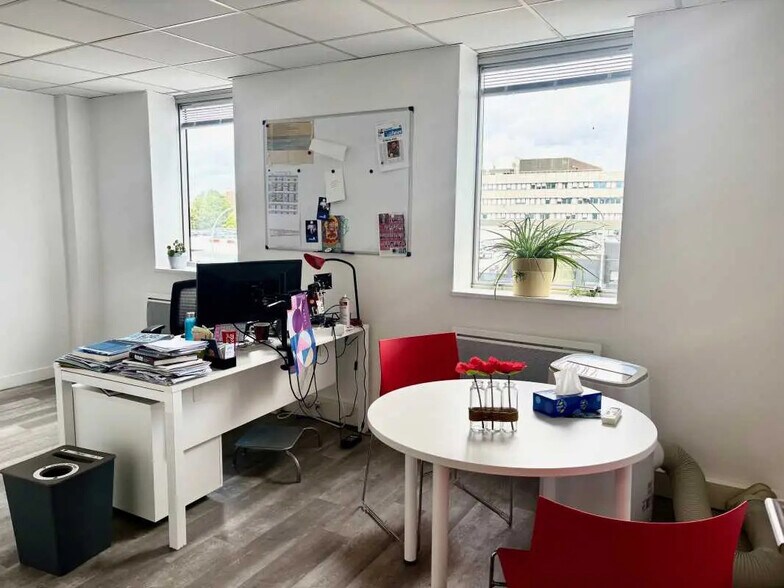 Bureau dans Créteil à louer - Photo intérieure - Image 2 de 10