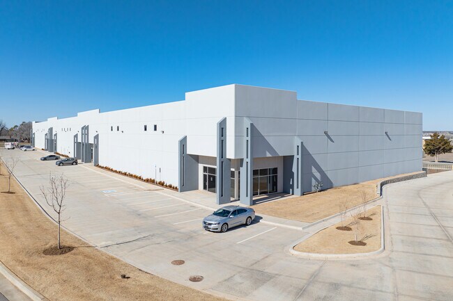 Plus de détails pour 4617 Sw 25th Cir, Oklahoma City, OK - Industriel à louer