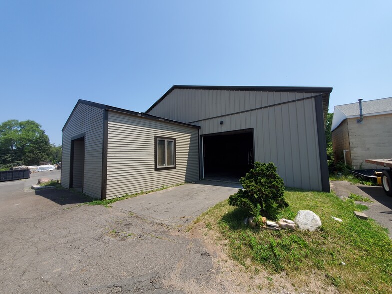 11 Old Indian Trl, Middlefield, CT for lease - Building Photo - Image 1 of 4