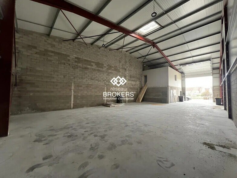 Bureau dans Les Ulis à louer - Photo du bâtiment - Image 3 de 7