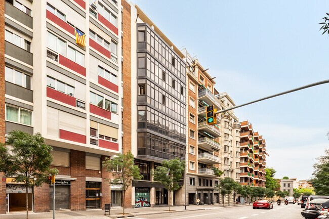 Plus de détails pour Avinguda de la Riera de Cassoles, 54, Barcelone - Bureau à louer