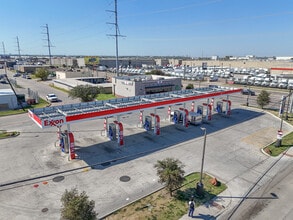 555 Mockingbird ln, Dallas, TX à louer Photo intérieure- Image 2 de 4