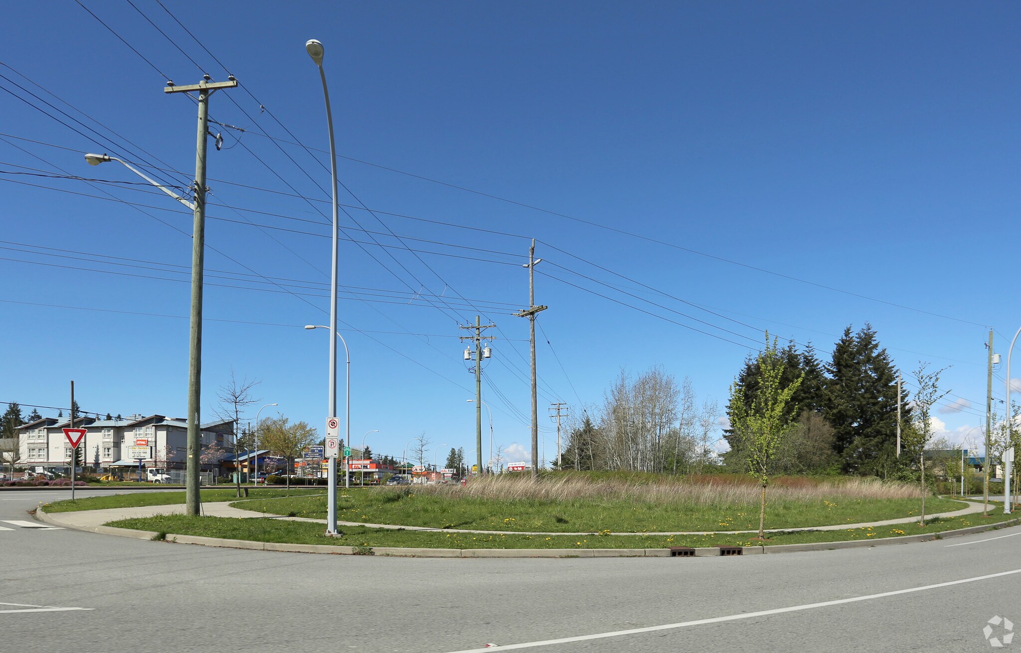 2302 King George Blvd, Surrey, BC à vendre Photo principale- Image 1 de 1