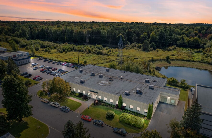 152 Cleopatra Dr, Ottawa, ON à vendre - Photo du bâtiment - Image 1 de 1