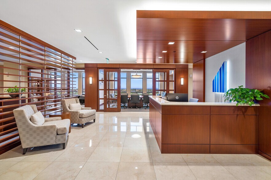 225 NE Mizner Blvd, Boca Raton, FL à louer - Photo intérieure - Image 3 de 14