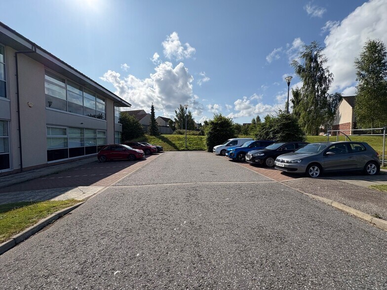 Caulfield Rd N, Inverness à louer - Photo du bâtiment - Image 2 de 6