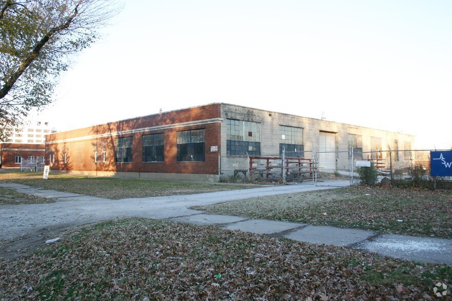 131 S Belmont Blvd, Kansas City, MO à vendre - Photo du bâtiment - Image 1 de 5