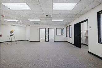 4002-4014 148th Ave NE, Redmond, WA for lease Interior Photo- Image 2 of 18