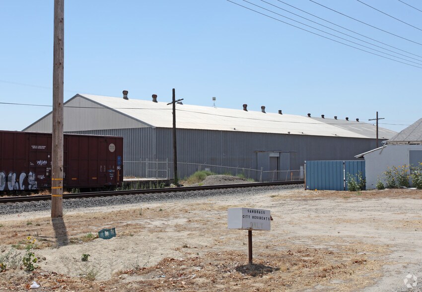 901 Packers St, Atwater, CA à vendre - Photo du bâtiment - Image 2 de 5