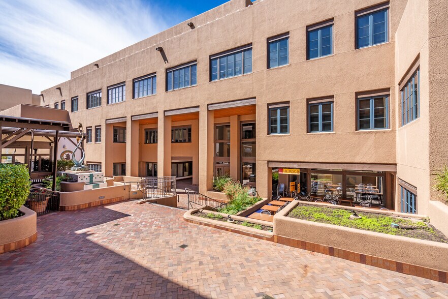 125 Lincoln Ave, Santa Fe, NM à louer - Photo du bâtiment - Image 3 de 30