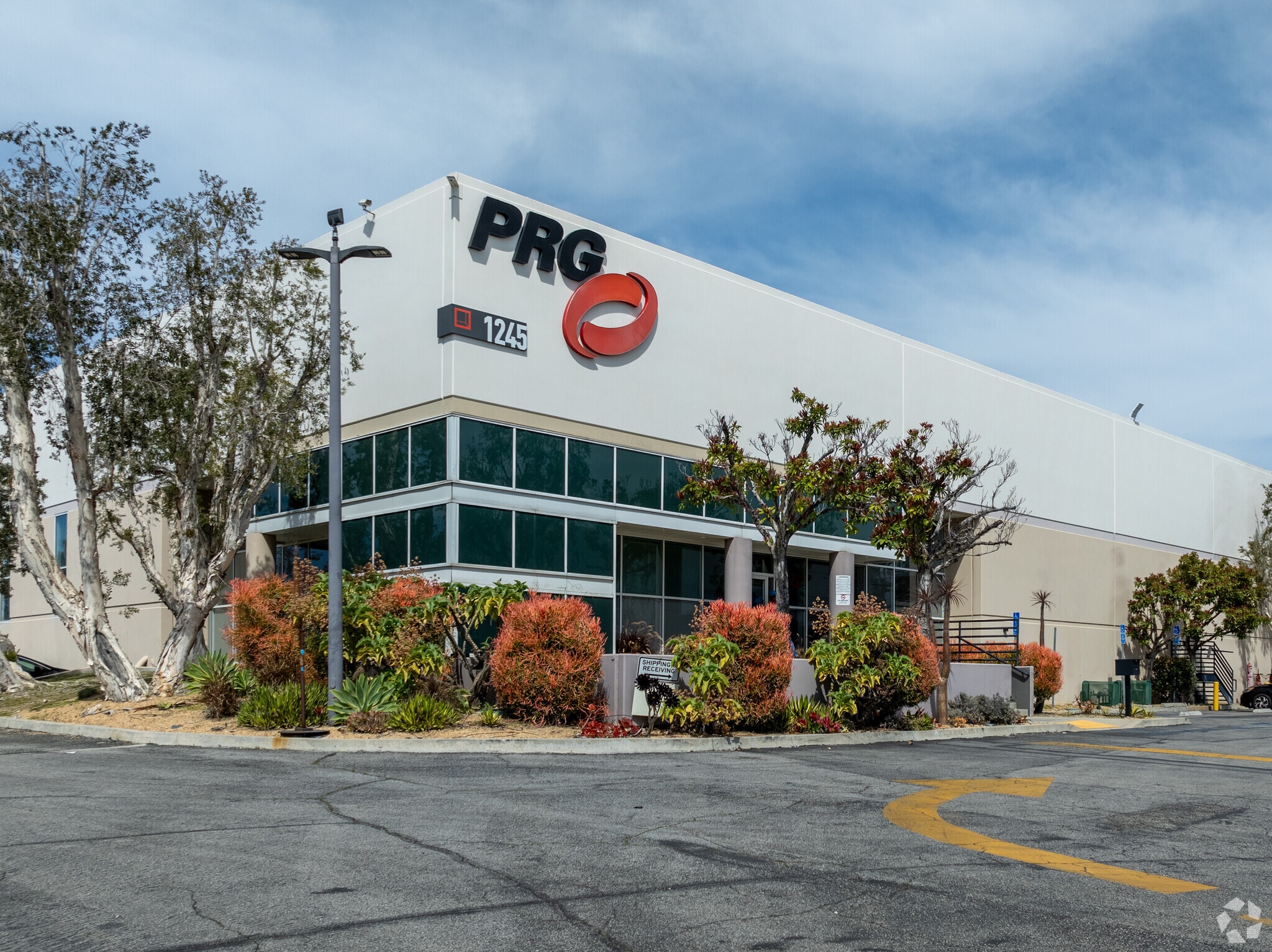 1245 Aviation Pl, San Fernando, CA for lease Primary Photo- Image 1 of 7
