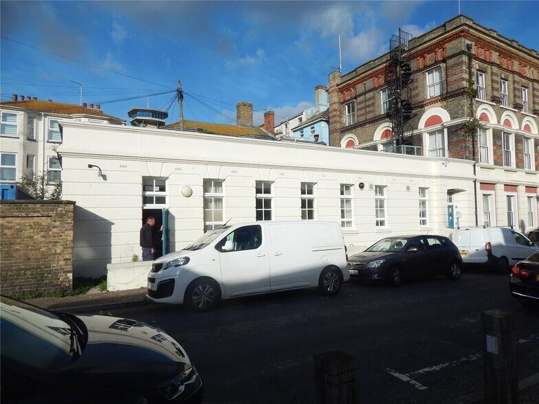 25 Marine Parade, Great Yarmouth à louer - Photo du bâtiment - Image 2 de 4