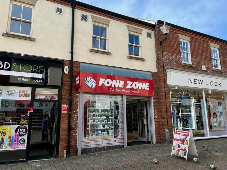 3 Castle Walk, Newcastle Under Lyme for lease - Building Photo - Image 1 of 5