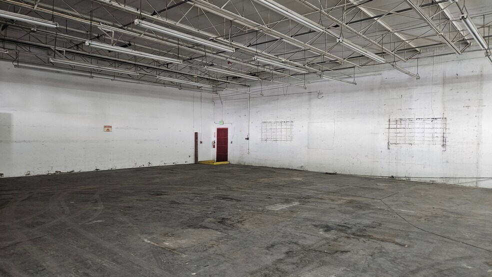 1080-1090 E 14th St, Hialeah, FL à louer - Photo du bâtiment - Image 3 de 12