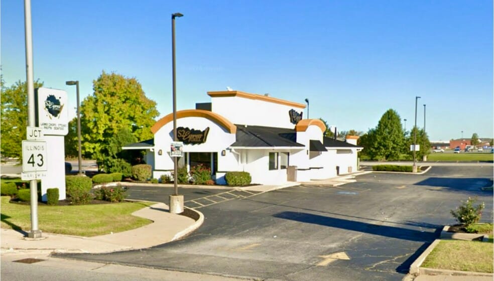 S2 Express Grill Portfolio portfolio of 3 properties for sale on LoopNet.ca - Building Photo - Image 2 of 8