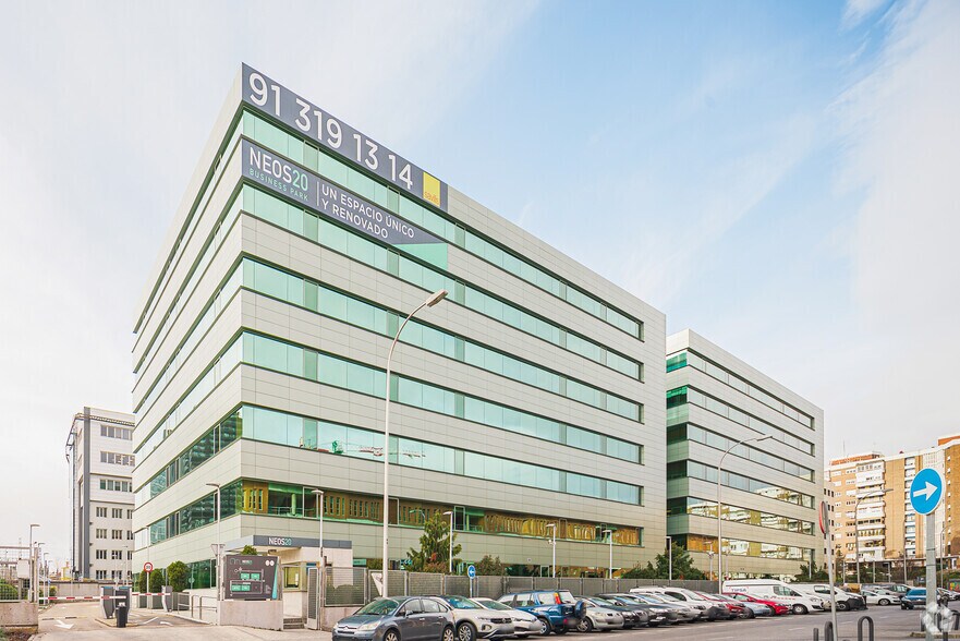 Avenida de Manoteras, 20D, Madrid, Madrid à louer - Photo principale - Image 1 de 3